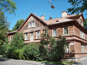 Разрушение старинных зданий